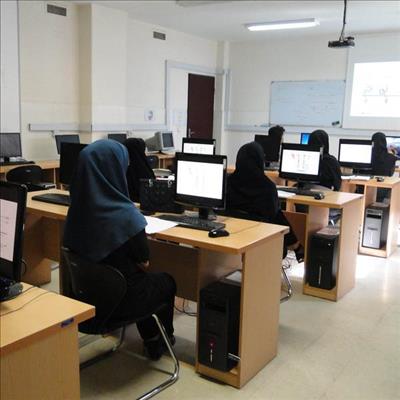 نقش آموزش و مهارت در اشتغال و کارآفرینی- استان قم